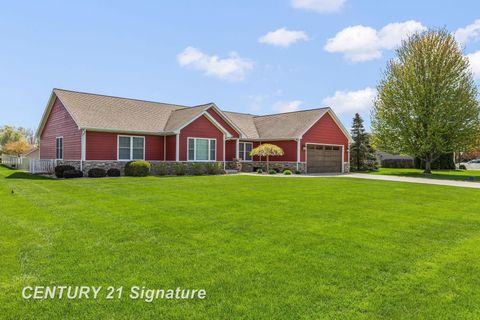 Photo of 4306 Winterwood Lane, Saginaw Charter Township, MI 48603 (MLS # 61050206349)