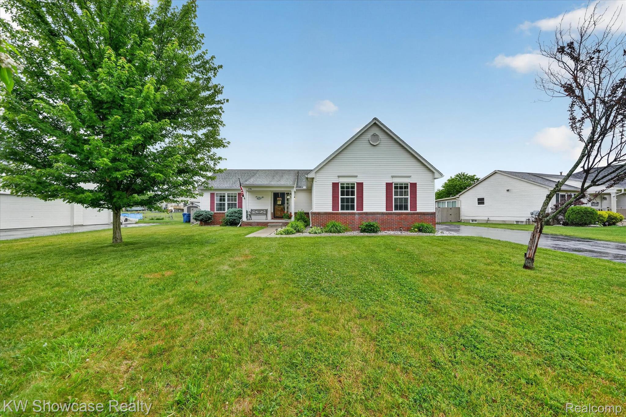 8196 Loon Lane