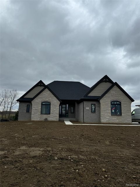 Photo of 67376 Greystone Court, Washington Township, MI 48095 (MLS # 20251058807)