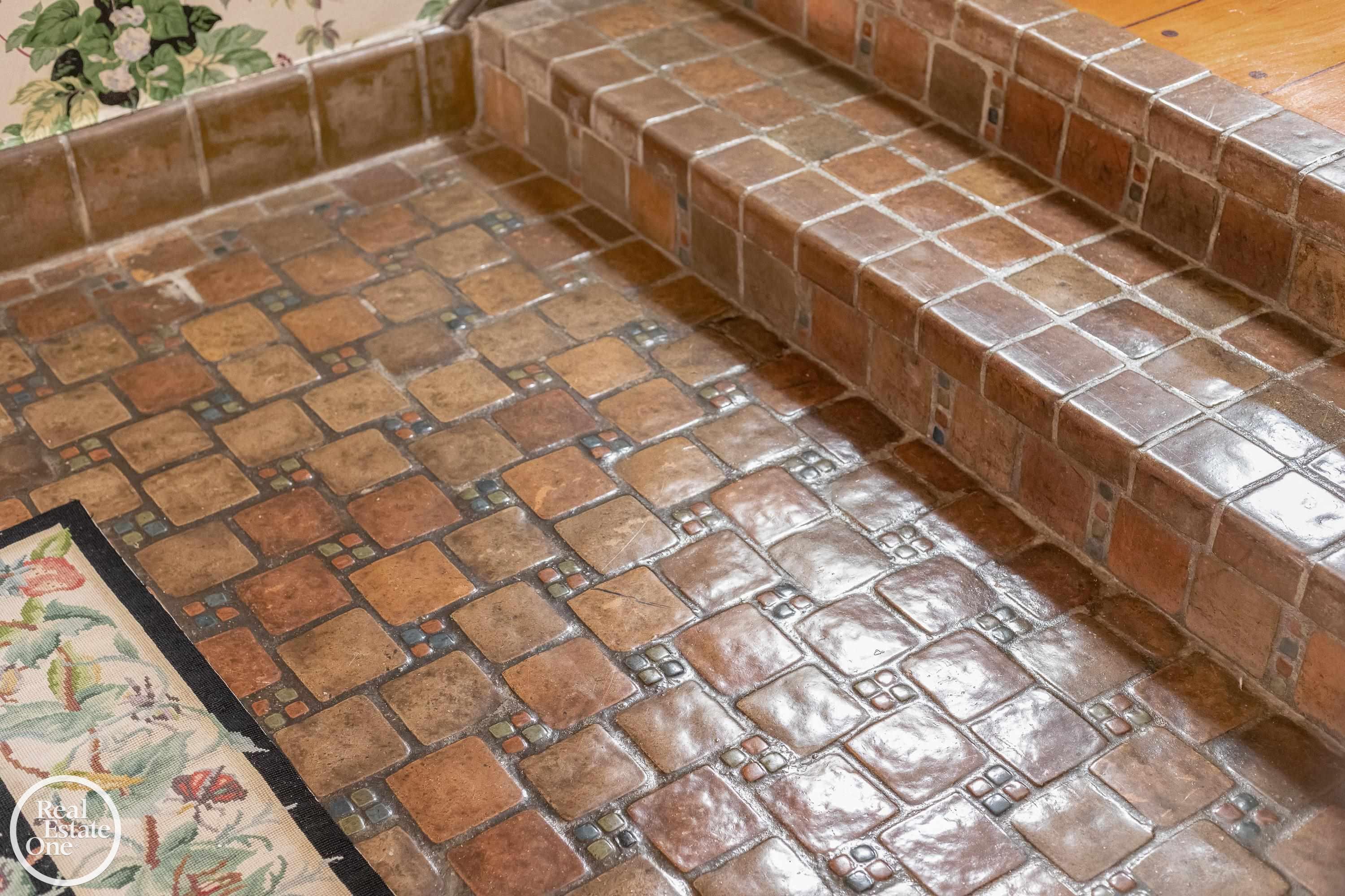 467 University Place