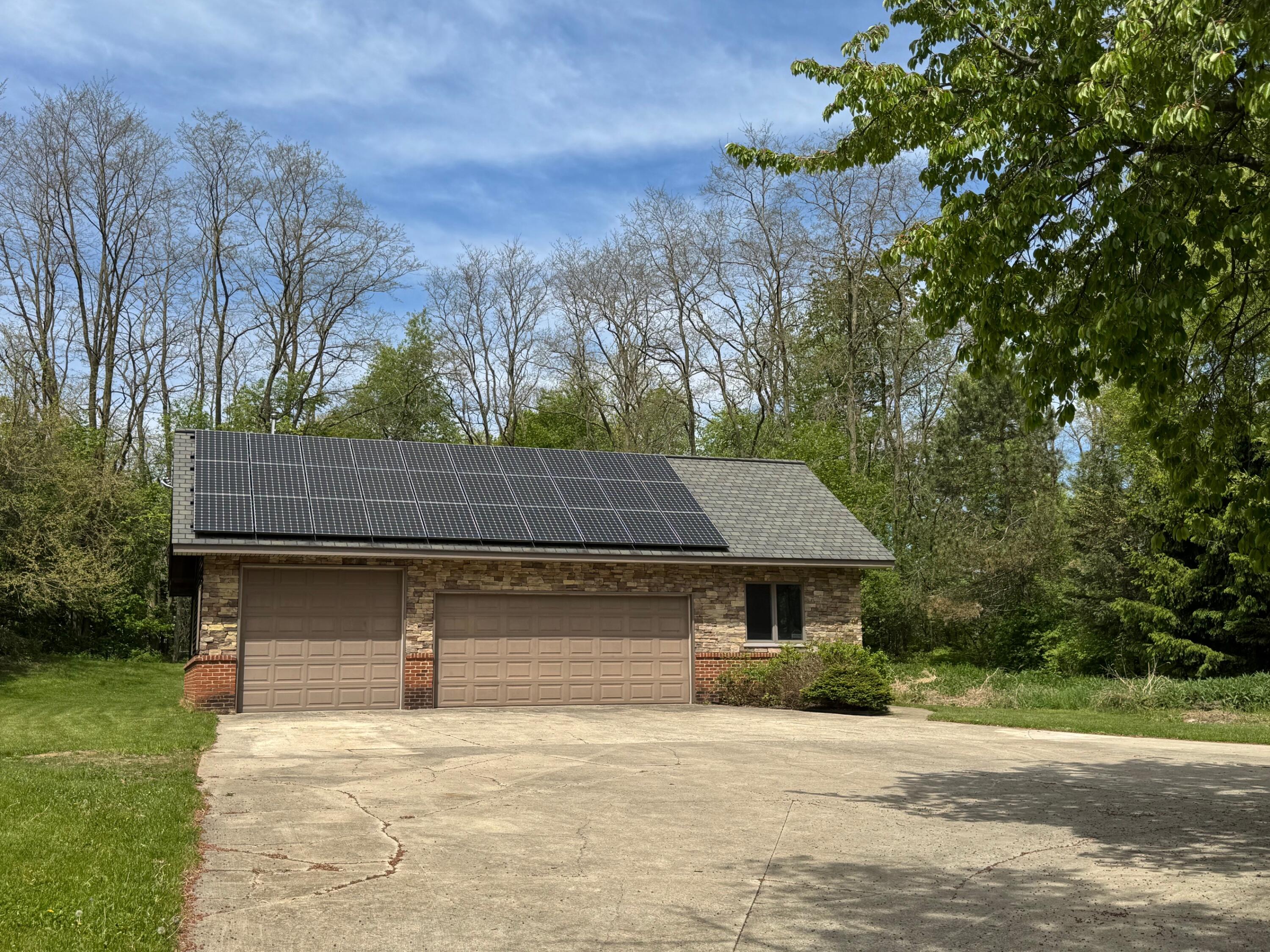 5557 N Territorial Road