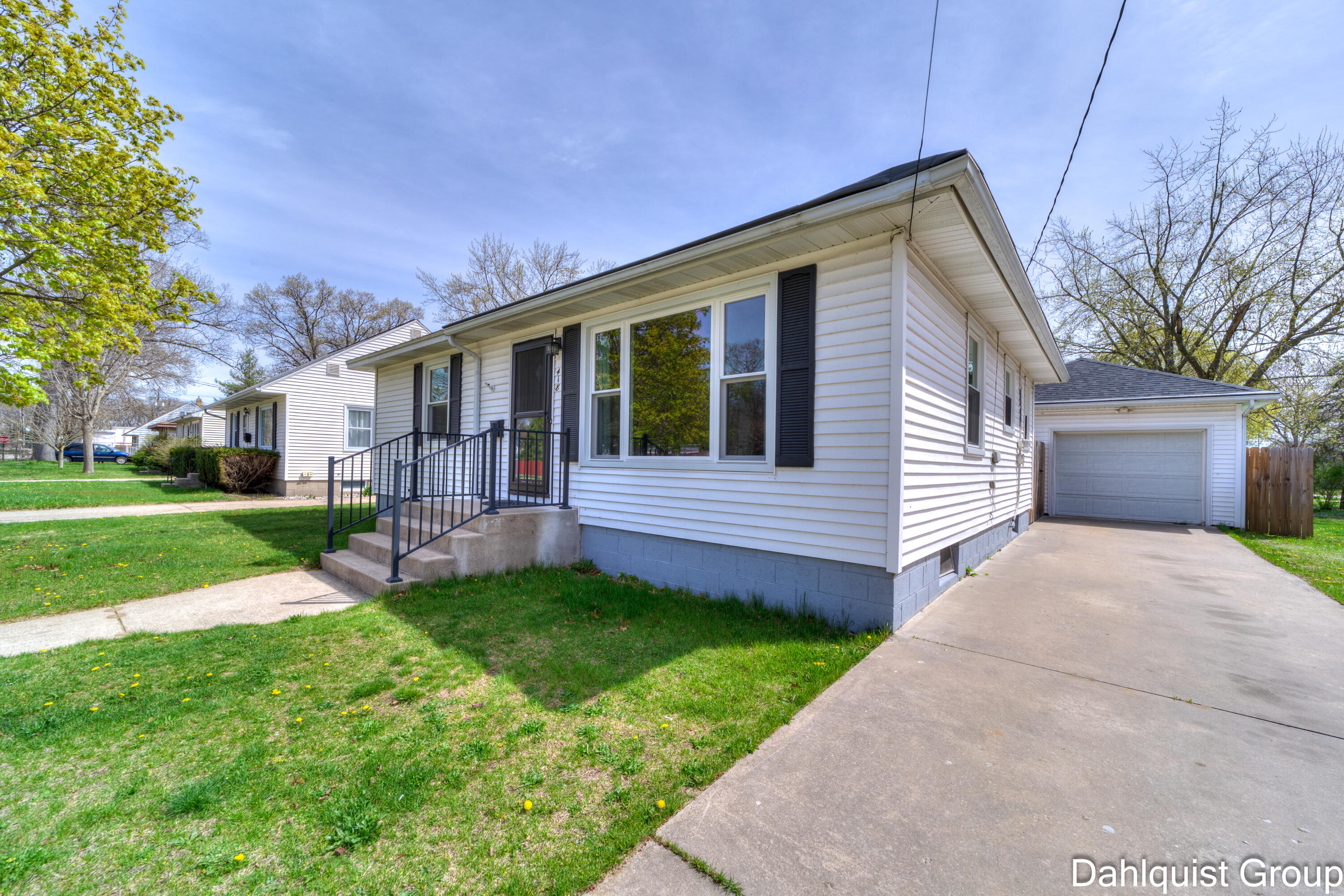418 Straley Street