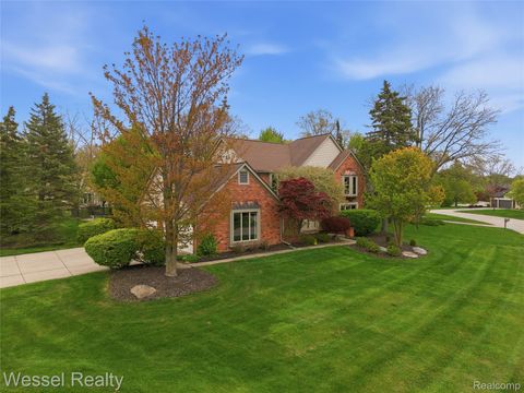 Photo of 3368 Salem Drive, Rochester Hills City, MI 48306 (MLS # 20261036419)