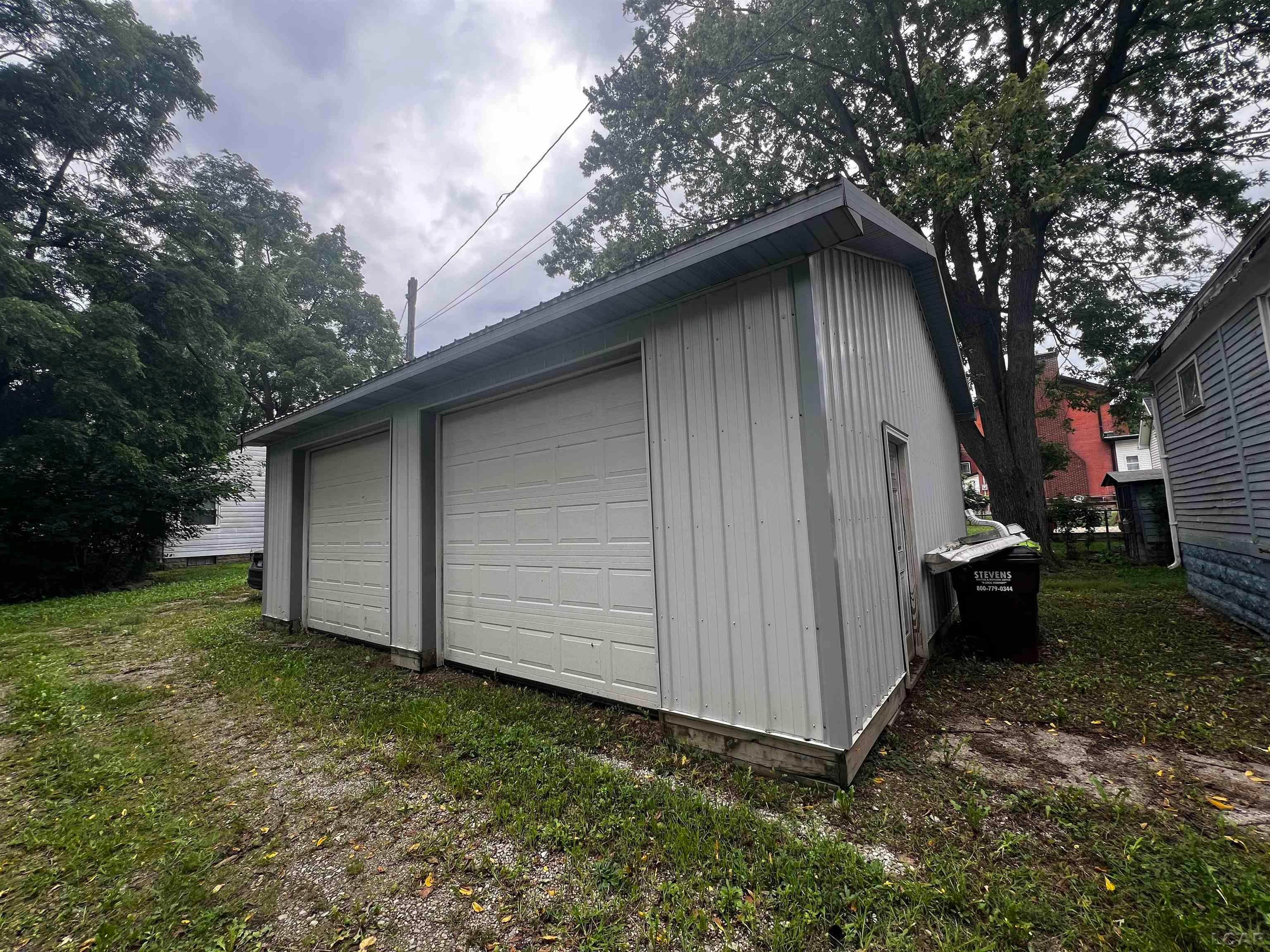 135 N Mckenzie Street