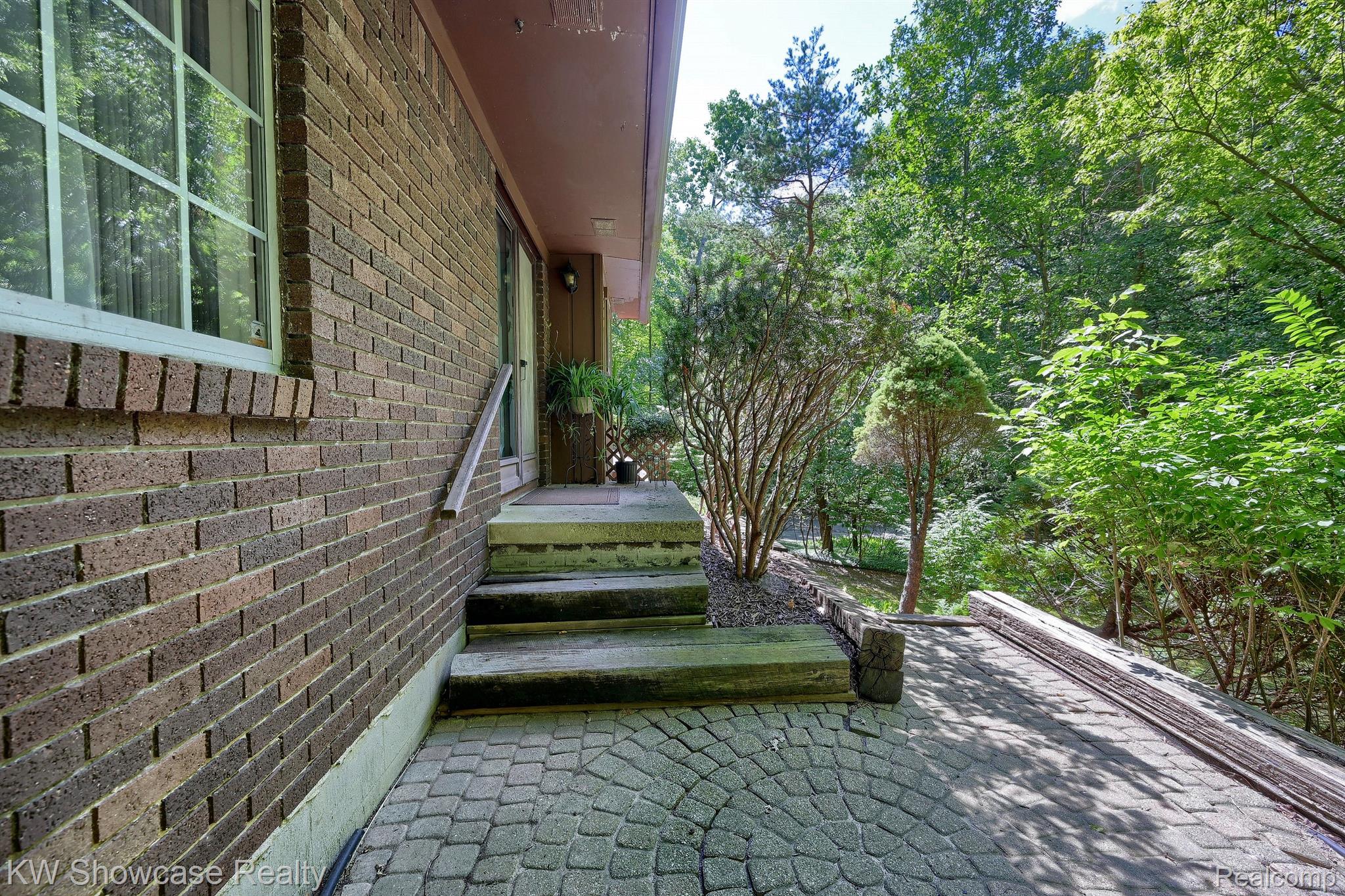 8840 MINNE WANNA Road