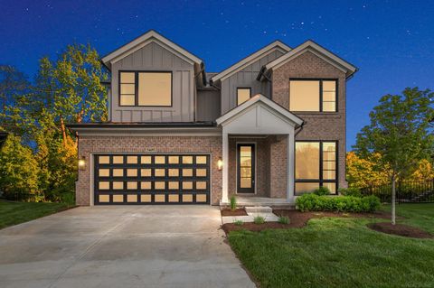 54695 Camden Court Shelby Charter Township MI 48316