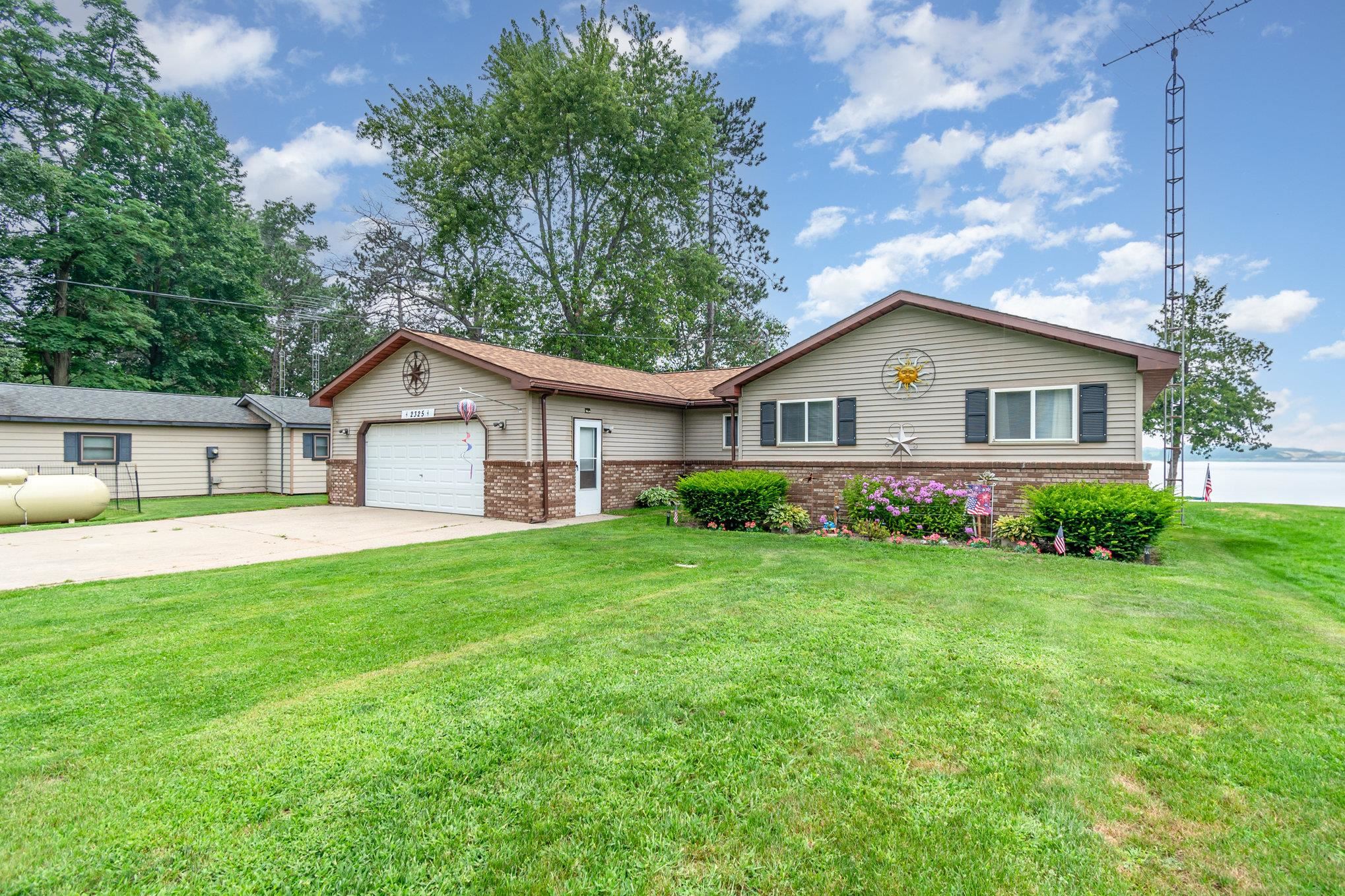2325 Royal Lane
