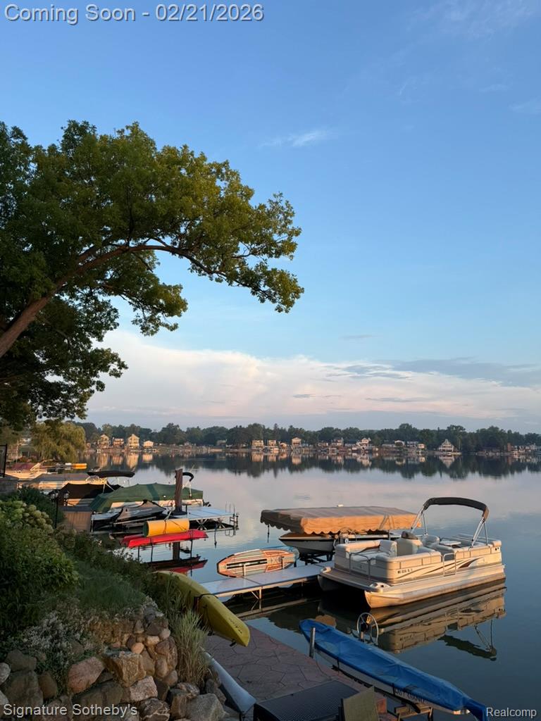 6832 Brightwood Court