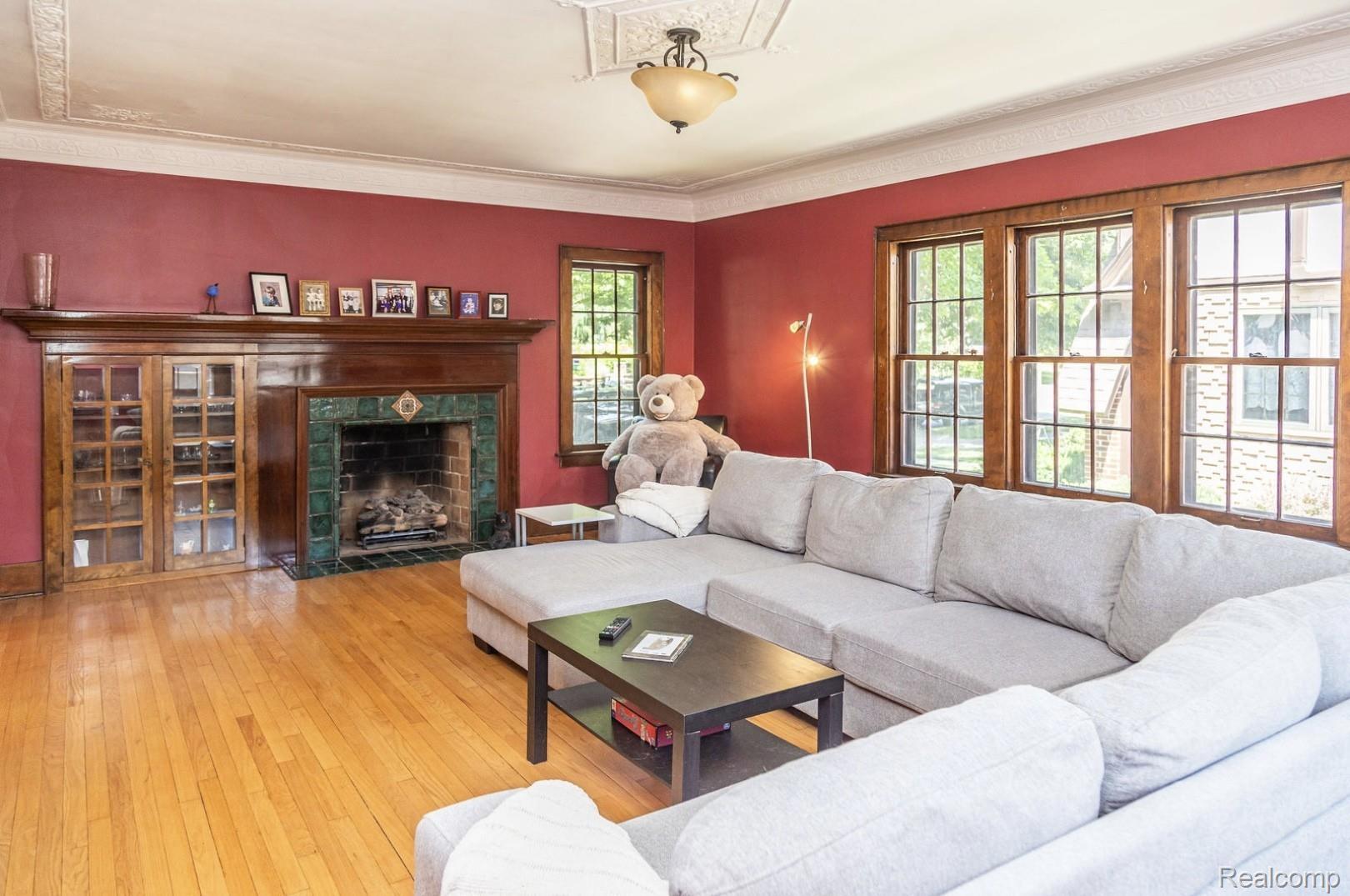 425 Everett Drive