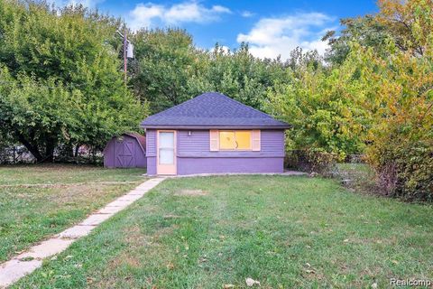 1943 Jarvis Avenue Warren City MI 48091