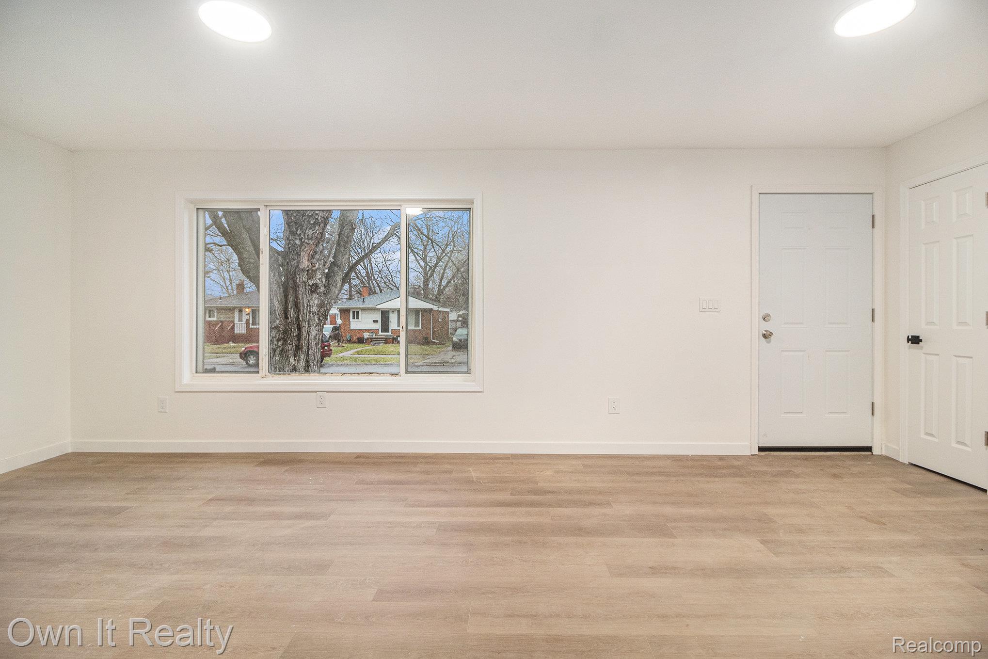 29959 Glenwood Street