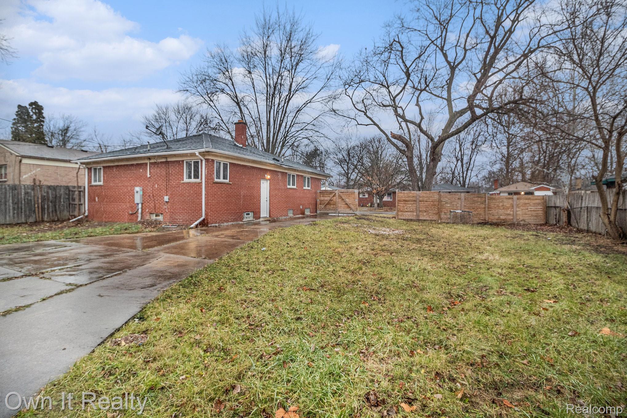 29959 Glenwood Street