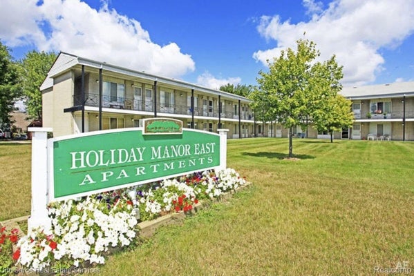16425 E 12 MILE RD APT 2, ROSEVILLE, MI 48066 - Image 1da5fb593d90dd05f5ddfc0109657116/1205493788