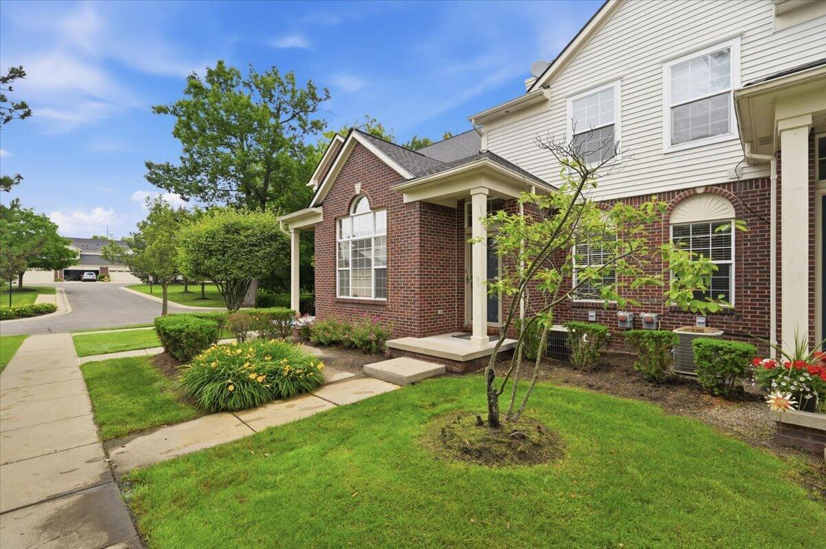 18101 Adri Circle