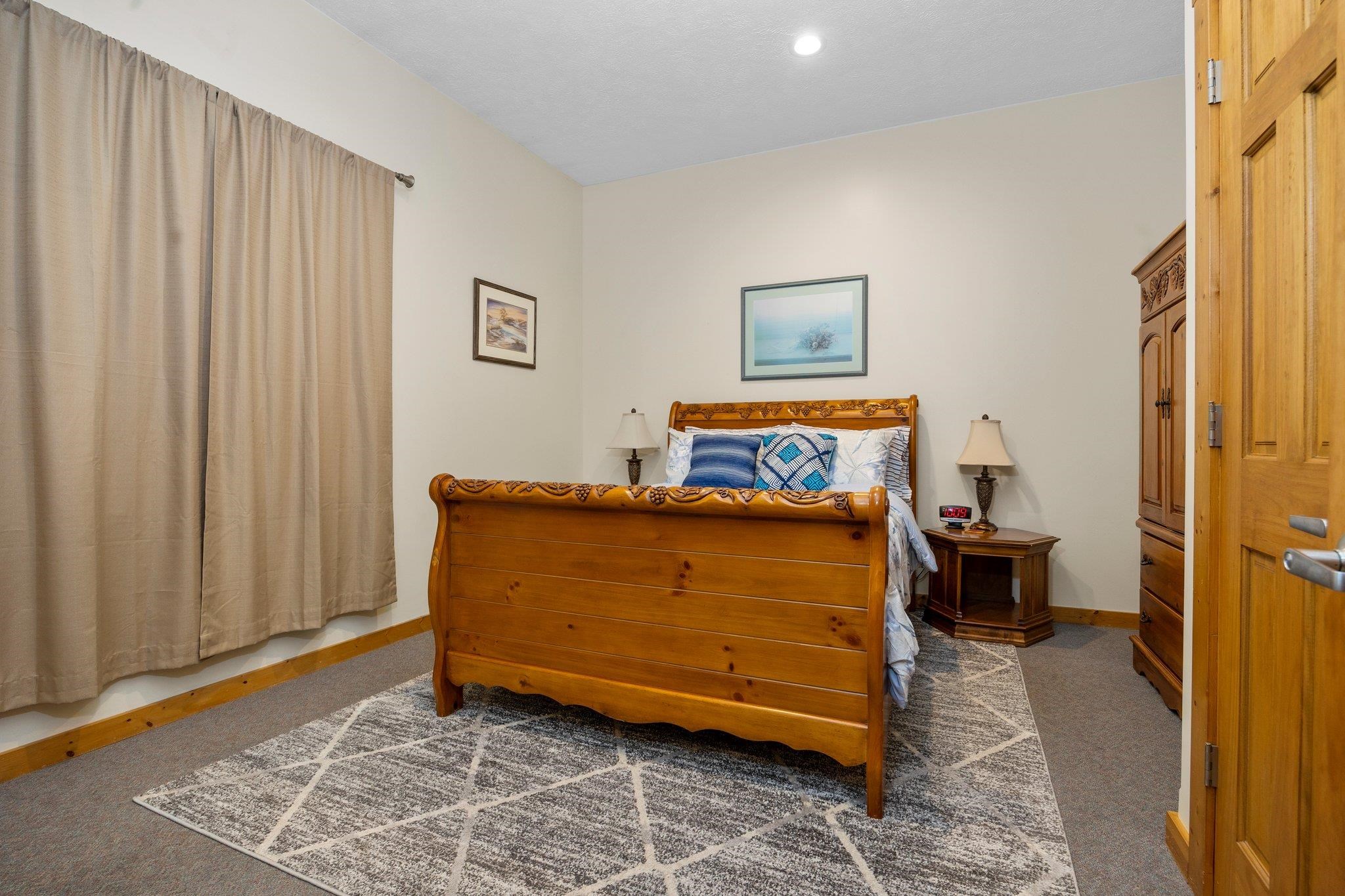 5046 S West Bay Shore