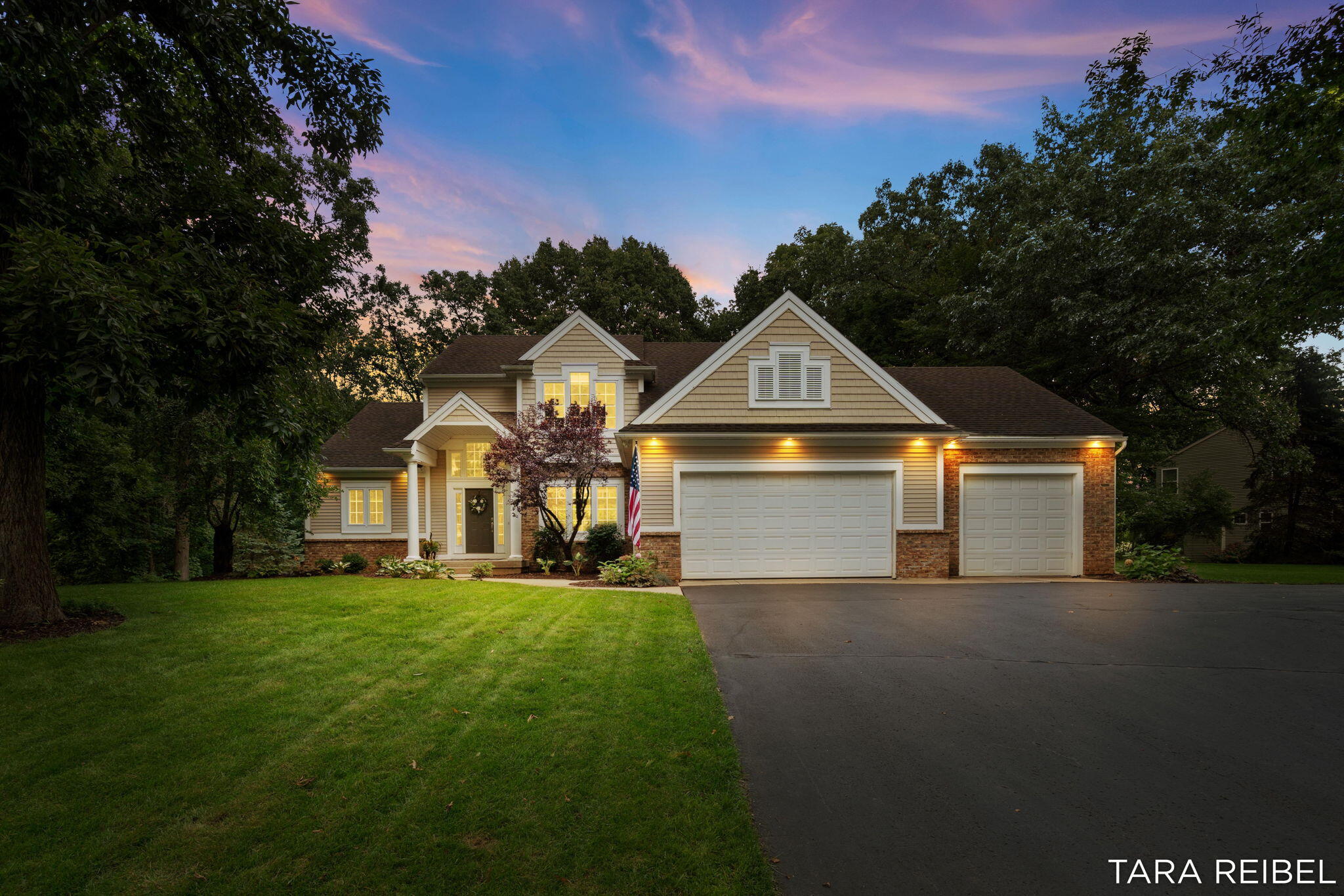 4320 Trail East Drive NE