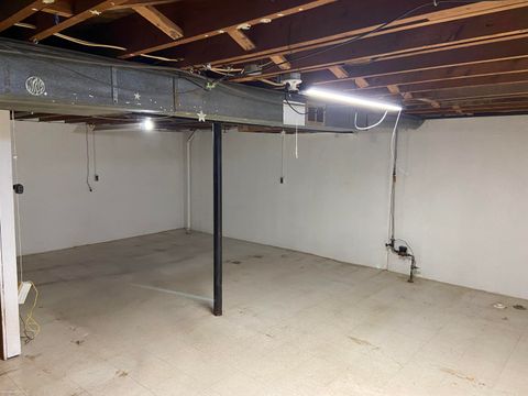 A home in RosevilleCity_Macomb
