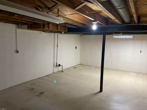 A home in RosevilleCity_Macomb