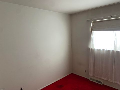 A home in RosevilleCity_Macomb