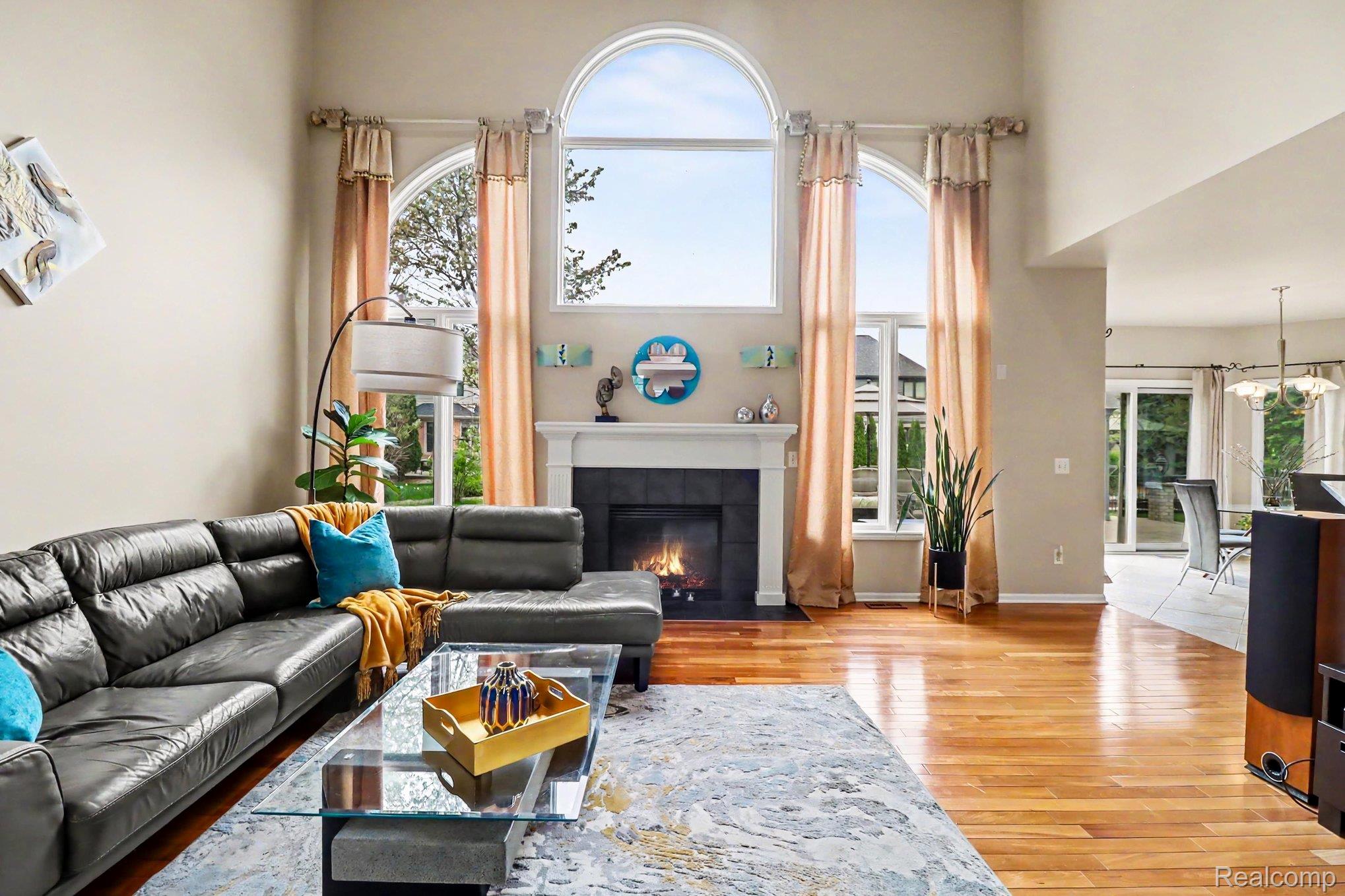 55397 Apple Lane