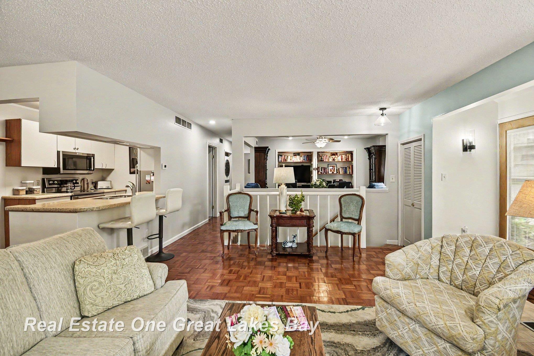 2338 Bay Woods Court