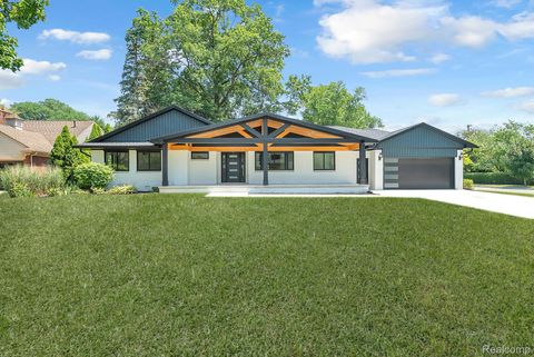 2 RIDGEMONT CT Court Dearborn City MI 48124