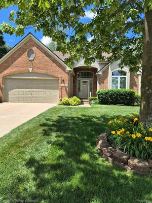 6123 LOCHMORE DR # 71, COMMERCE TOWNSHIP, MI 48382 - Image 1dba0a6dded92c26be28dfd5686a5860/1824874947