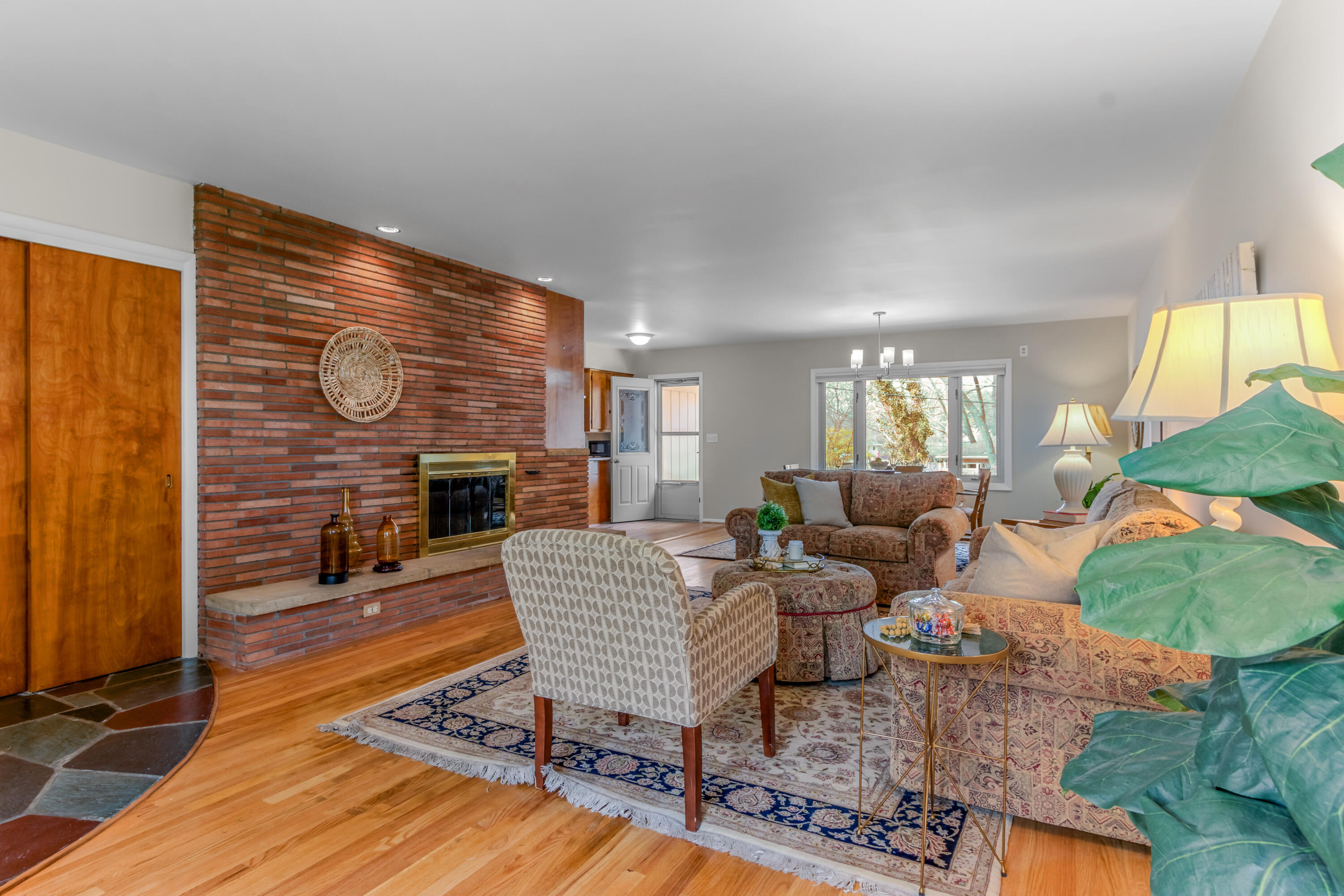 1645 Lotus Avenue SE