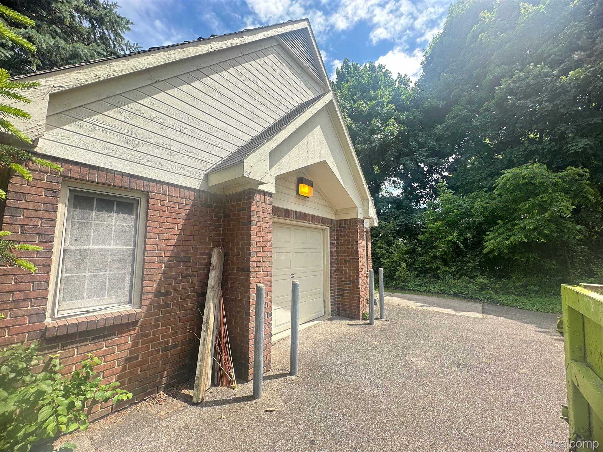 39467 DUN ROVIN Drive