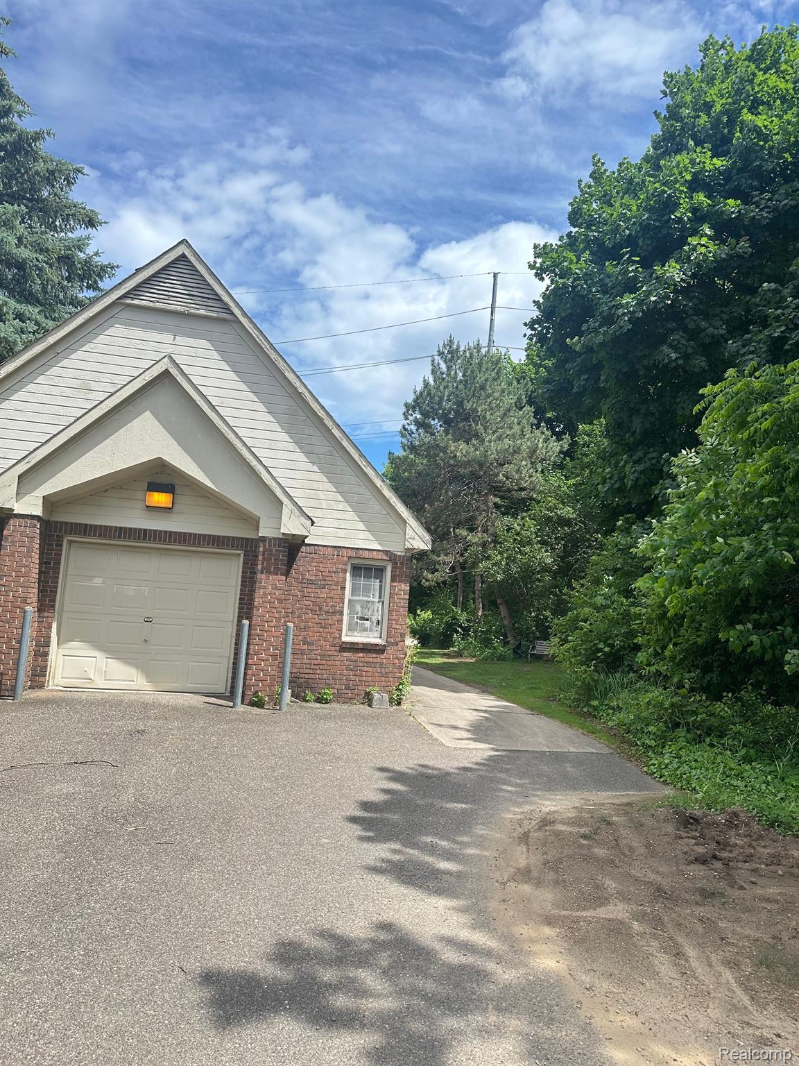 39467 DUN ROVIN Drive