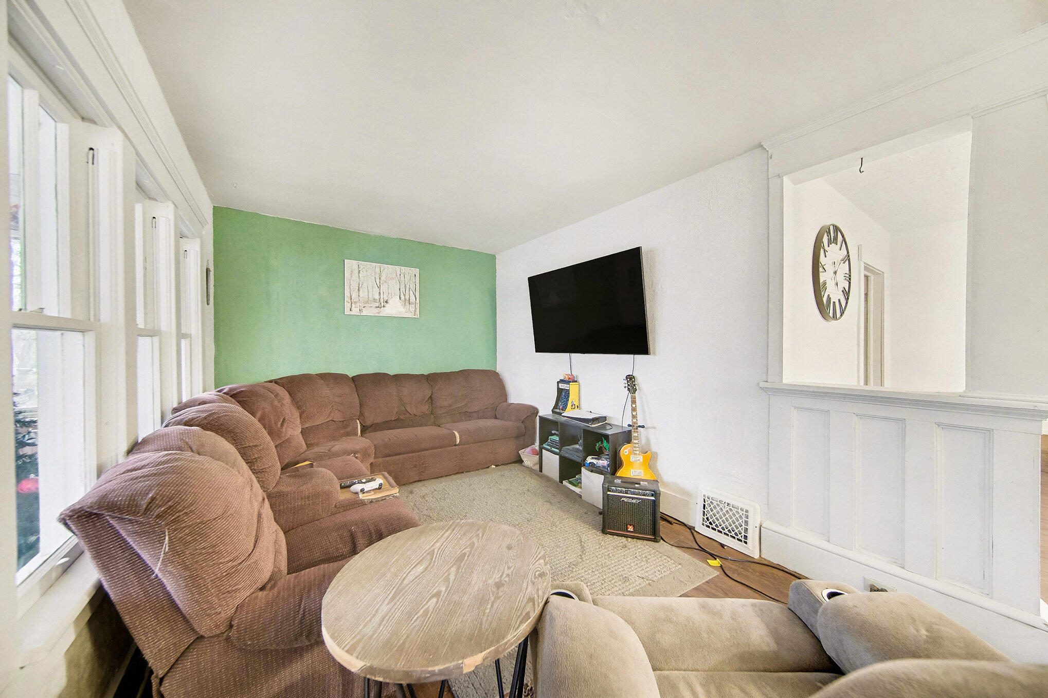 206 W Vandercook Drive