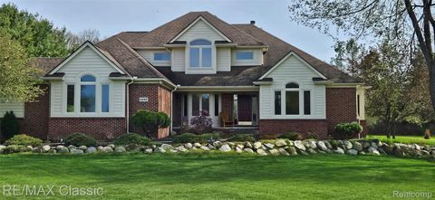 1498 Anchor Lane Highland Charter Township MI 48356