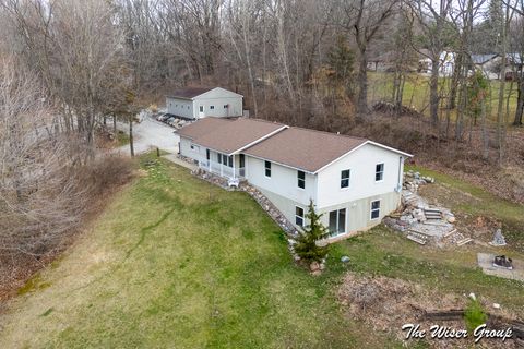 2713 Hillcrest Drive Ionia Township MI 48846