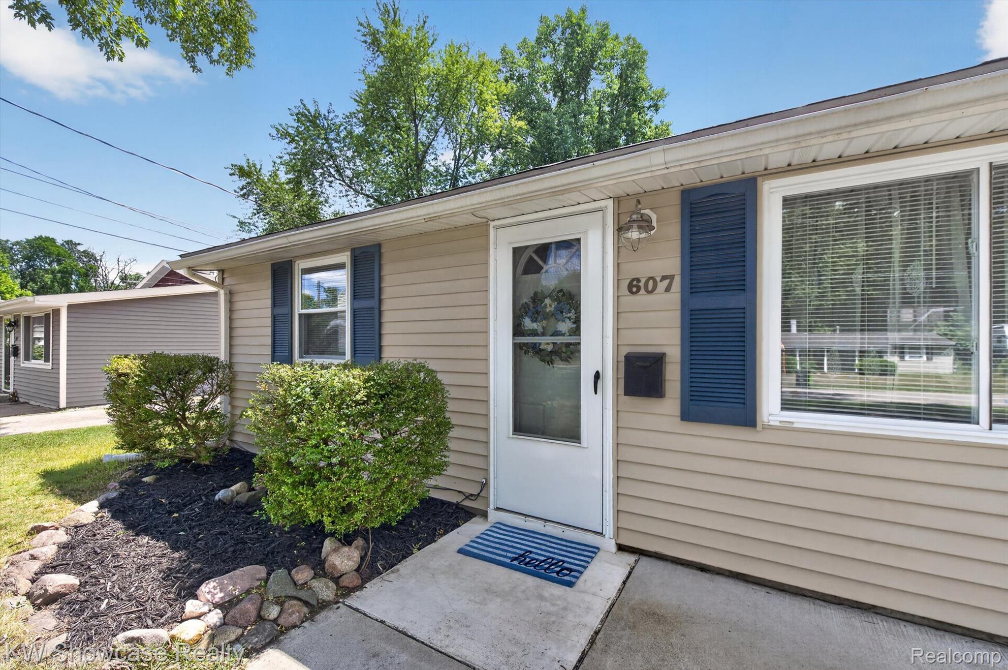 607 Mary Court