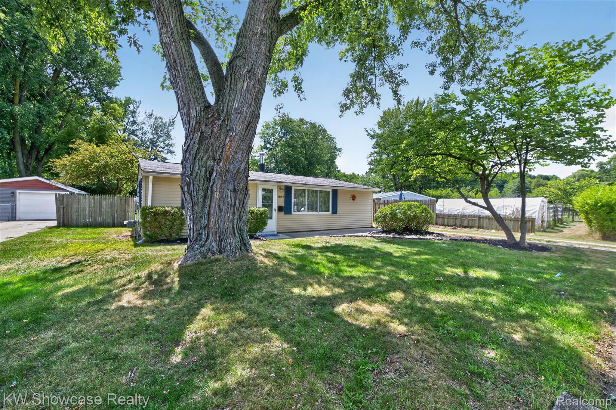 607 Mary Court