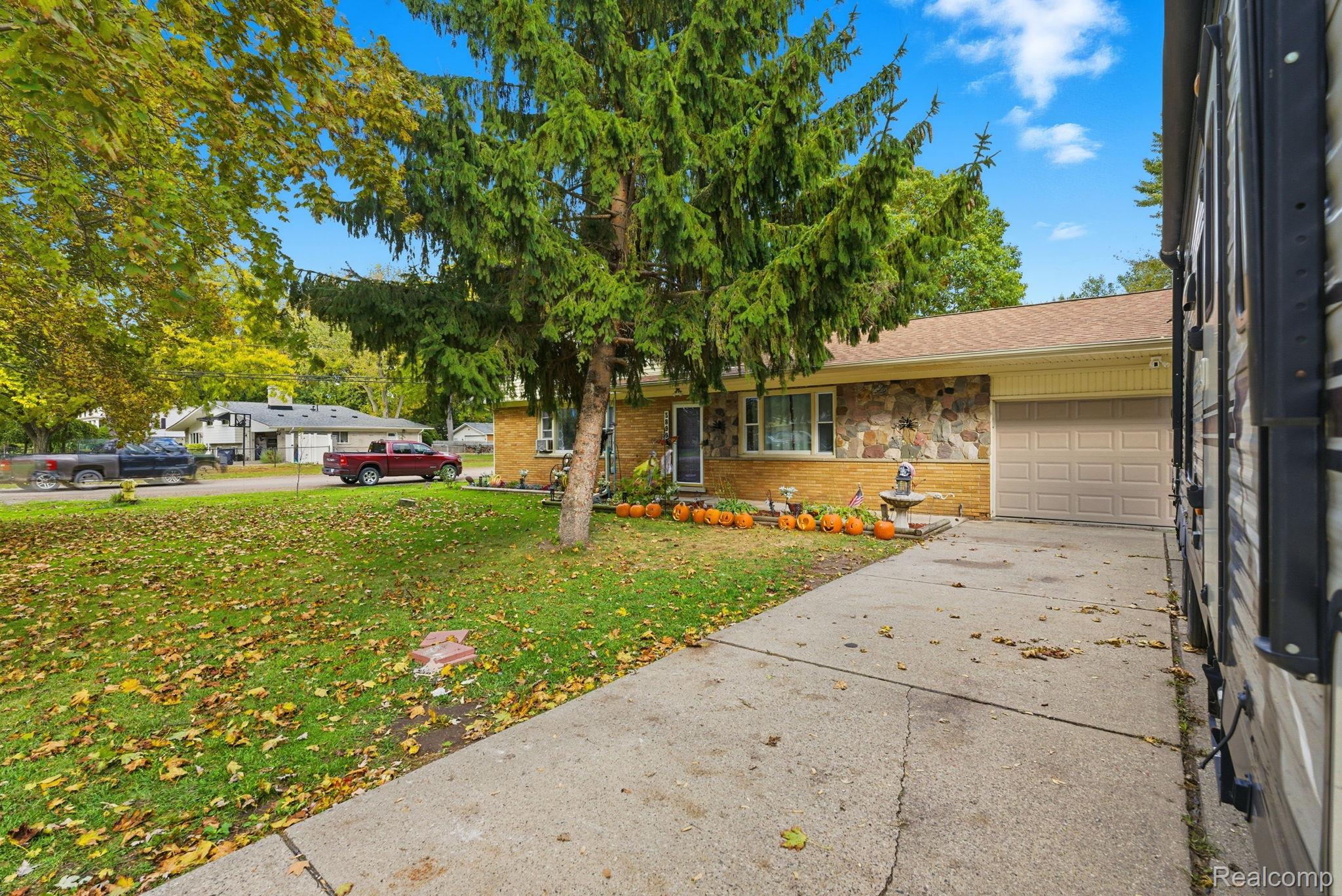 38990 Lanse Creuse Street