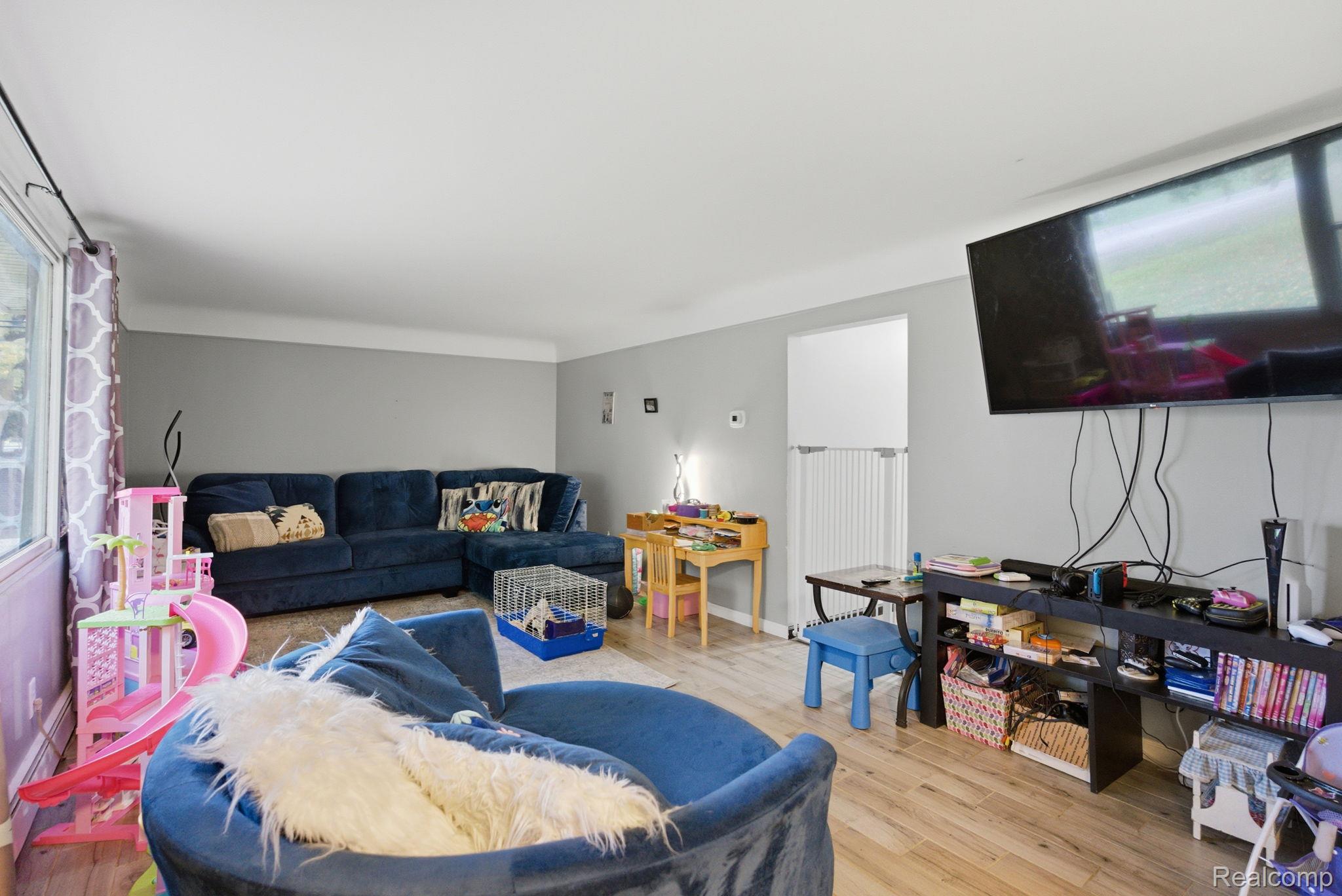 38990 Lanse Creuse Street