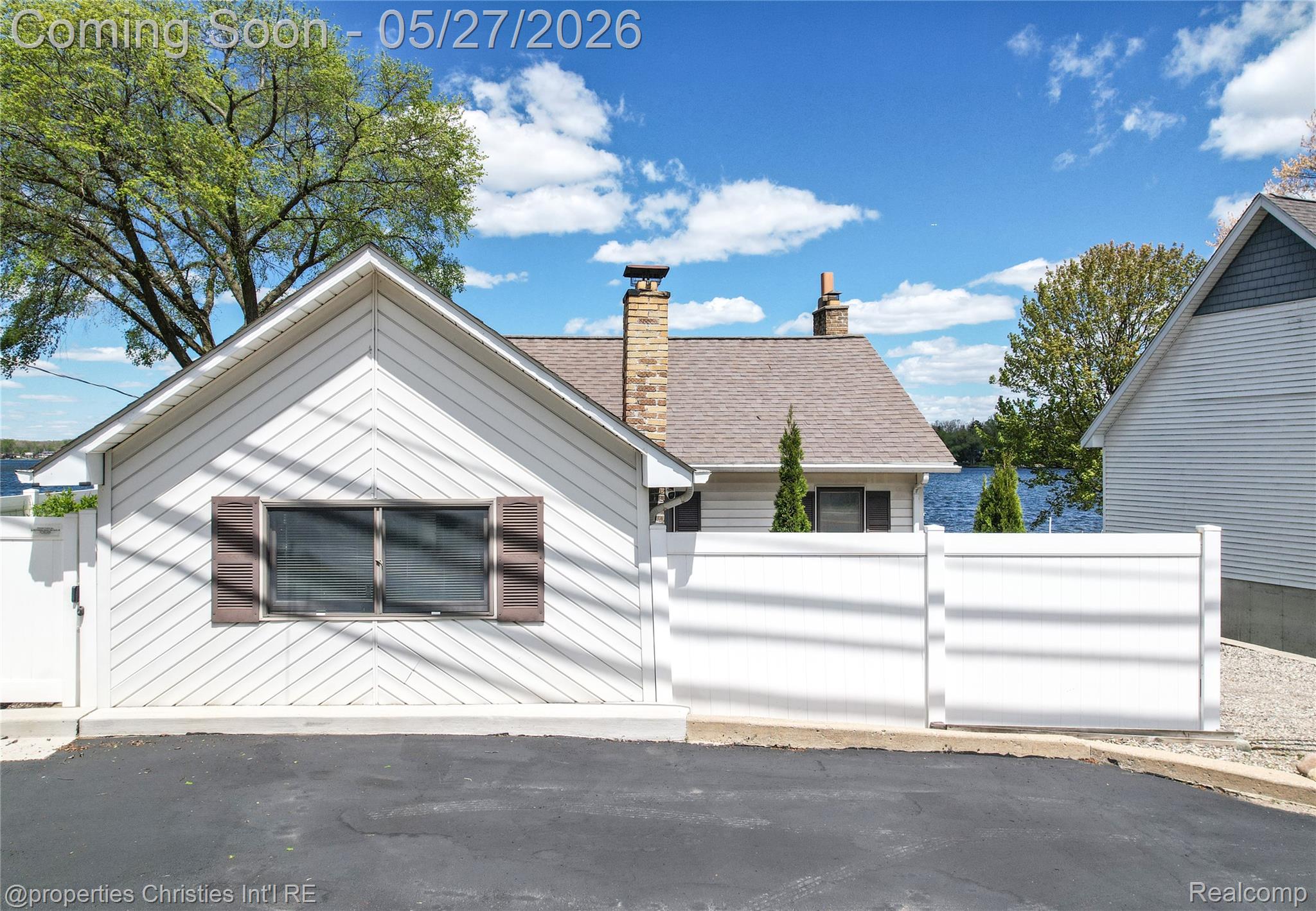 9696 Elizabeth Lake Road