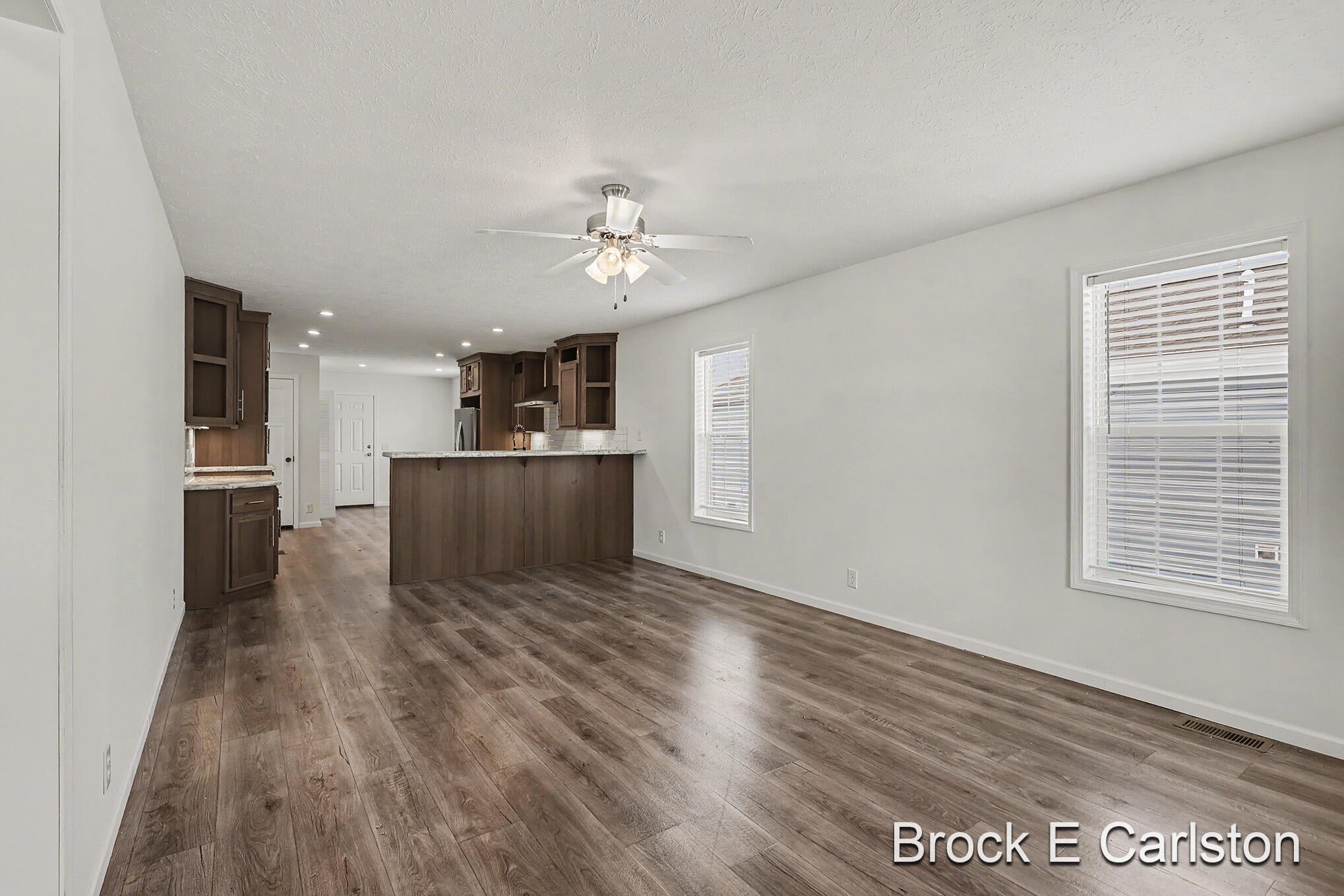 1283 E Ellis Road 10