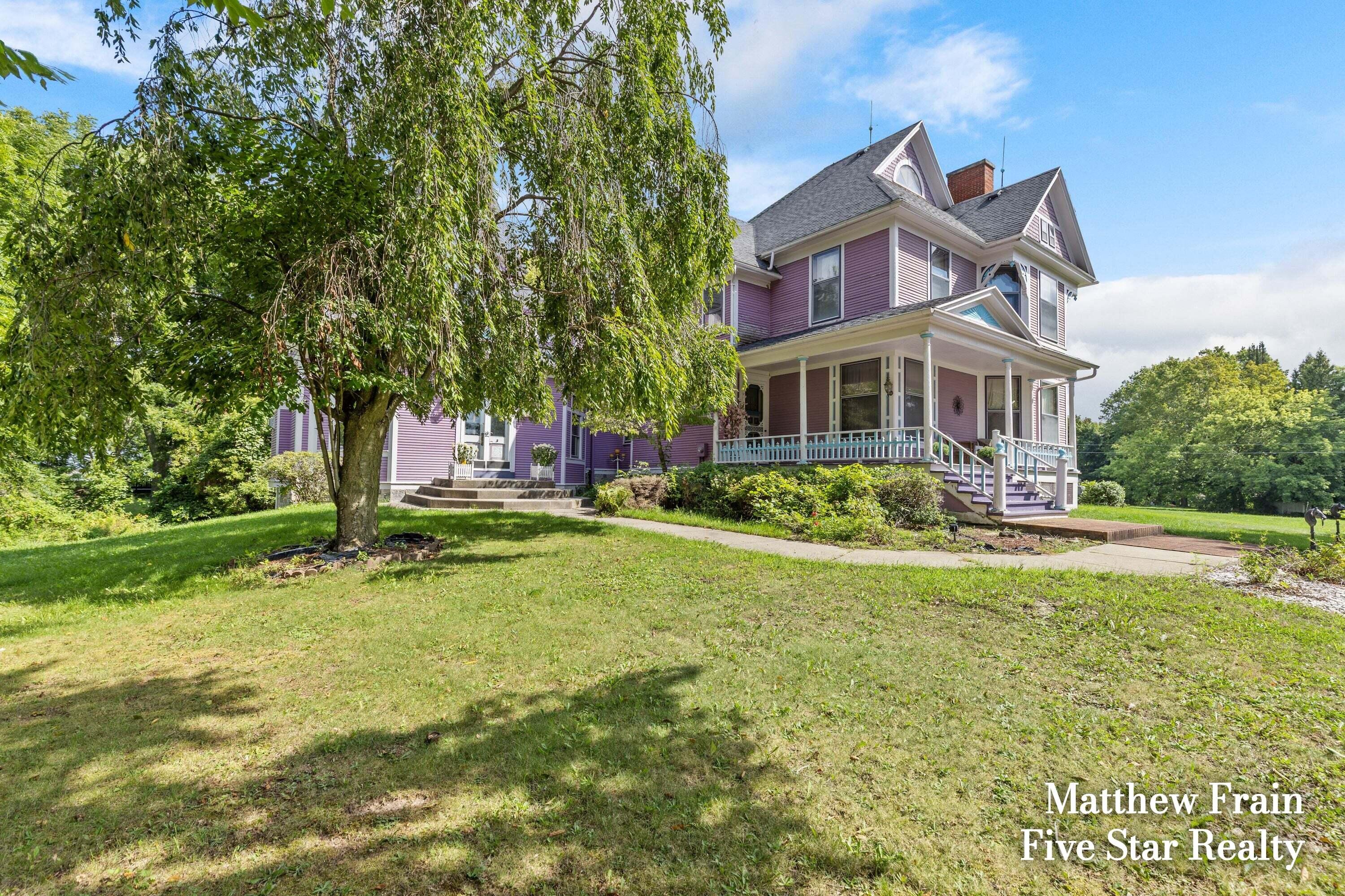 357 Leonard Street NW