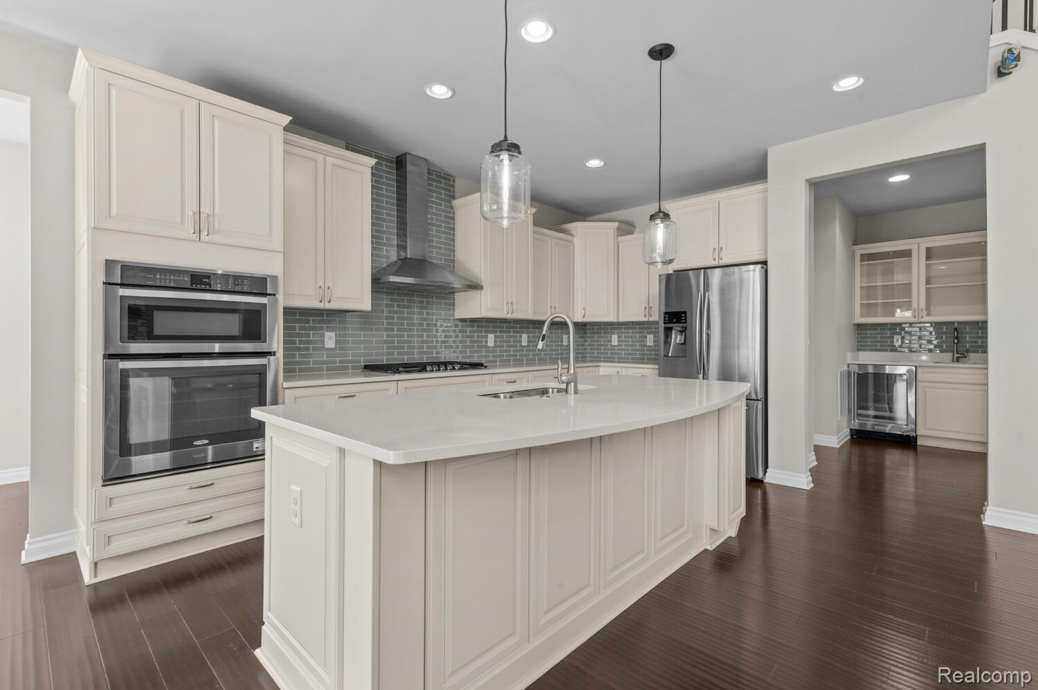 1526 Hickory Ridge Court