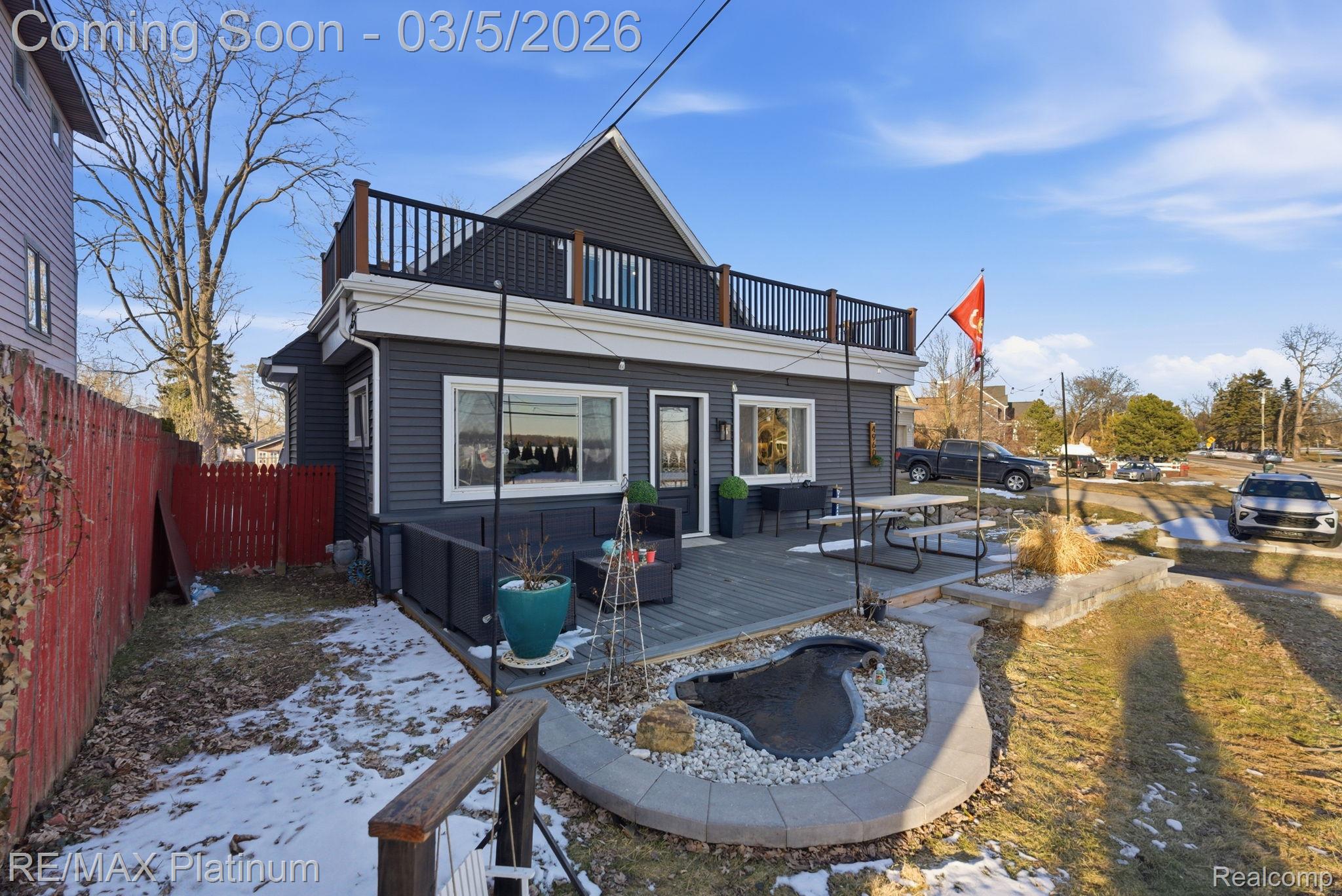 4960 Cooley Lake Road