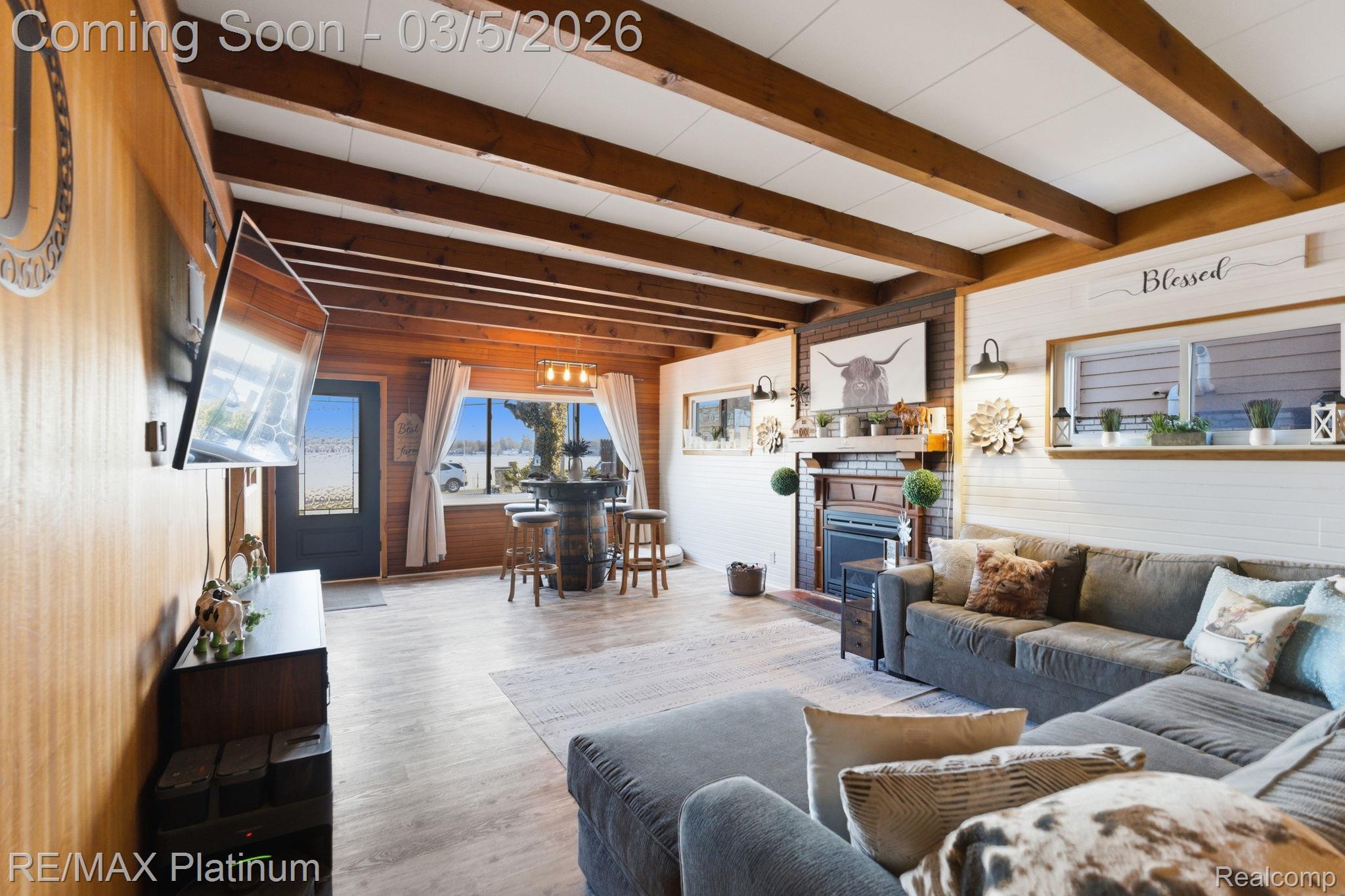 4960 Cooley Lake Road