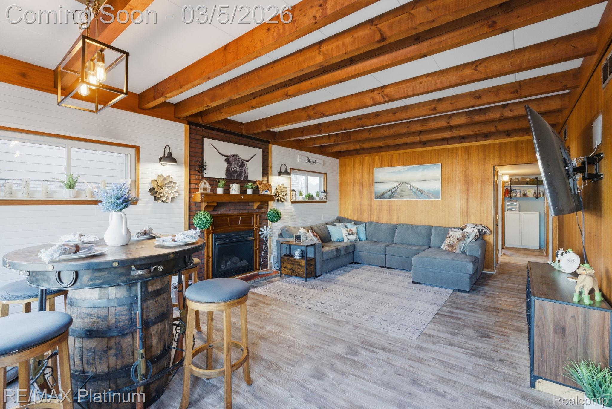 4960 Cooley Lake Road