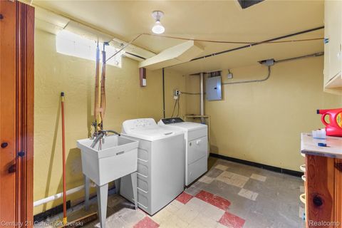 Tiny photo for 8605 Dixie Lane, Dearborn Heights City, MI 48127 (MLS # 20261021729)