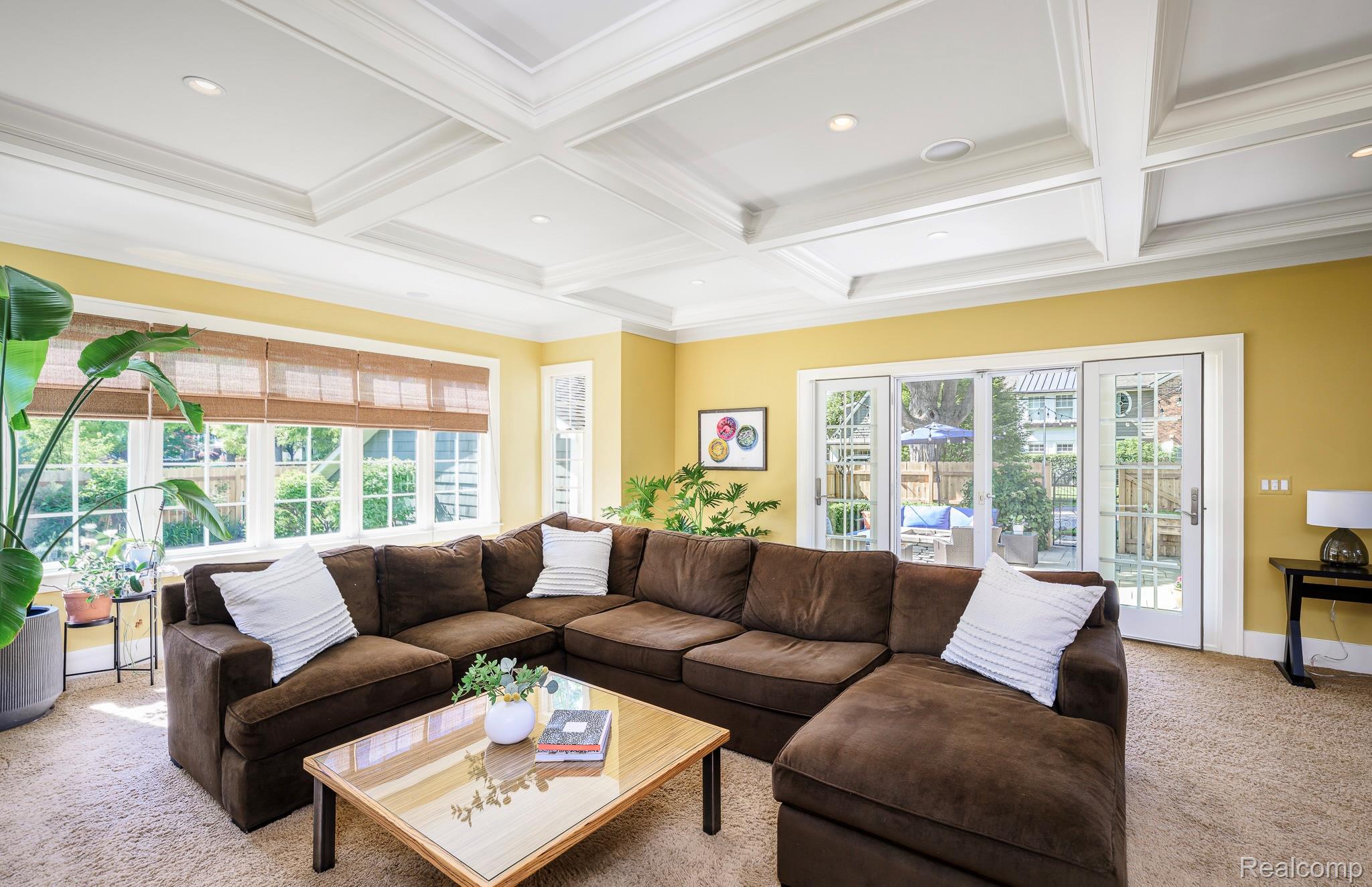 579 Chesterfield Avenue