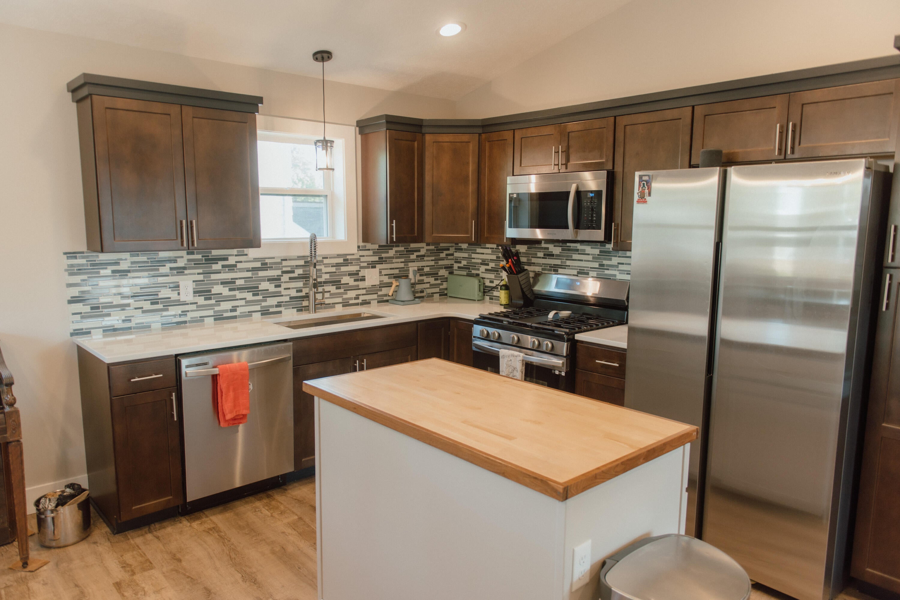 2401 Lamar Avenue SW