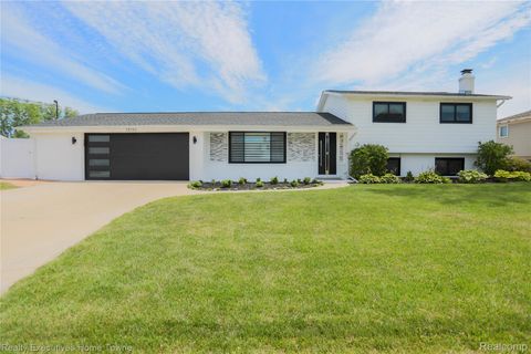 38146 Mast Street Harrison Charter Township MI 48045