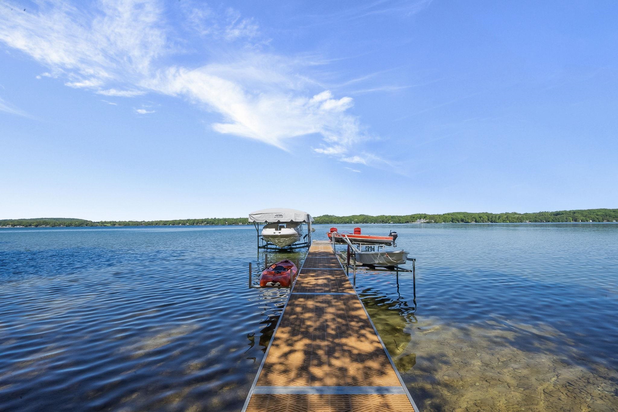 3387 N Lake Leelanau