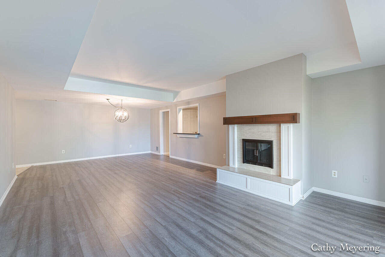 3181 Charlevoix Drive SE 203